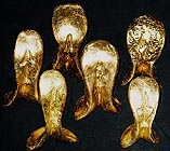 goldlips-copy.jpg (18690 bytes)